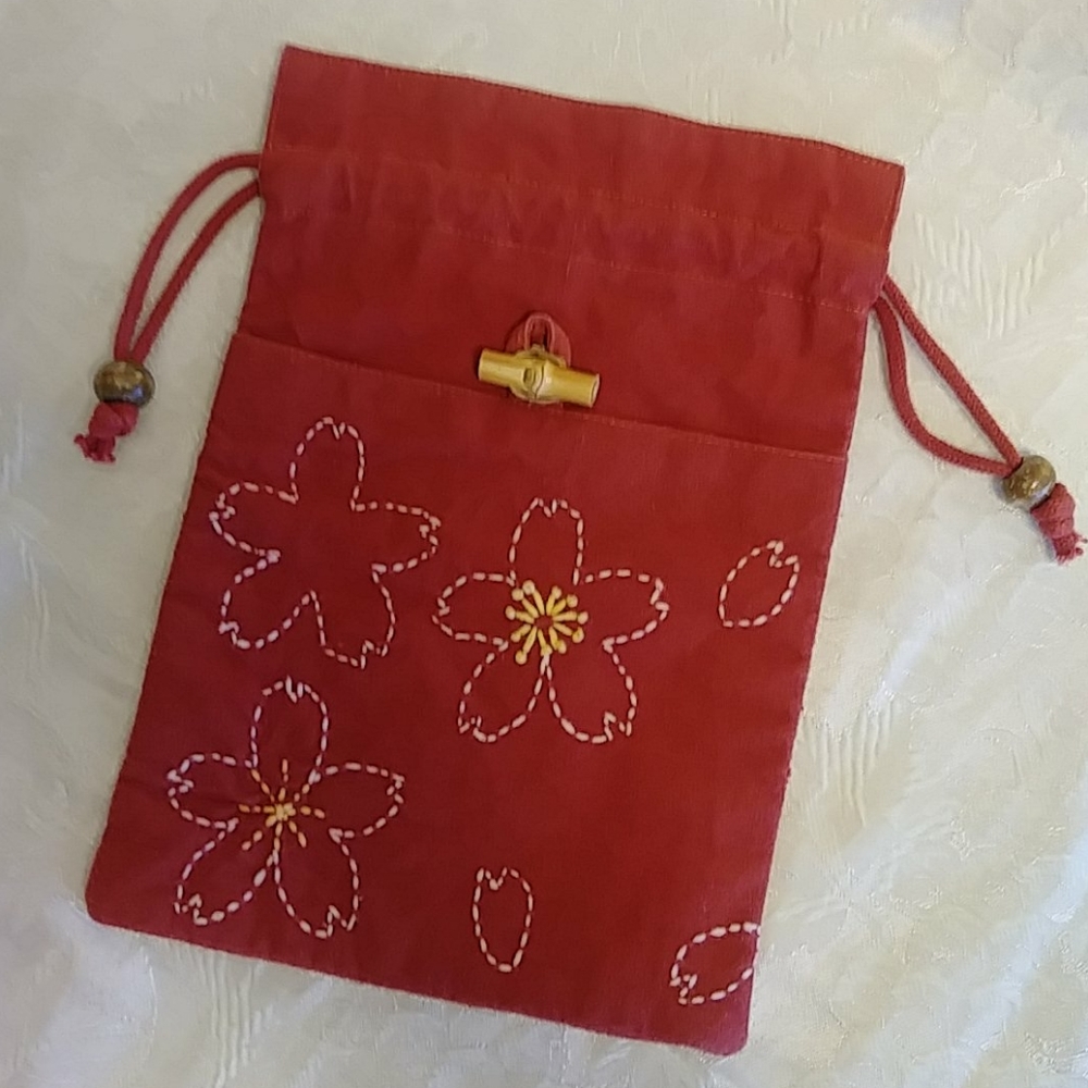 Embroidered bag - Picture 3 of 8